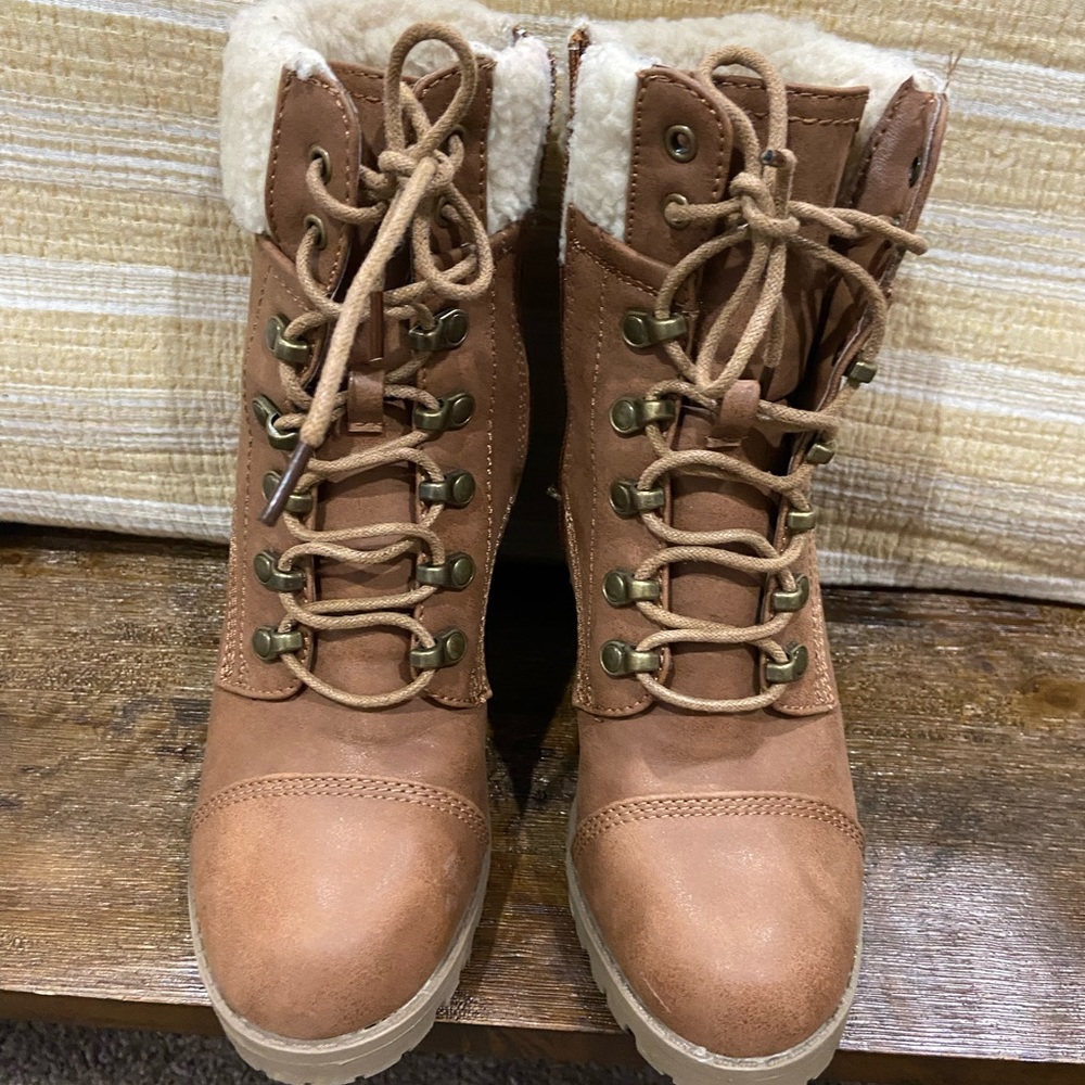 Brown Sugar Boots